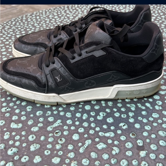 Louis Vuitton Trainer Sneakers - Size 44/10.5 Mens - Black and White - Picture 5 of 6